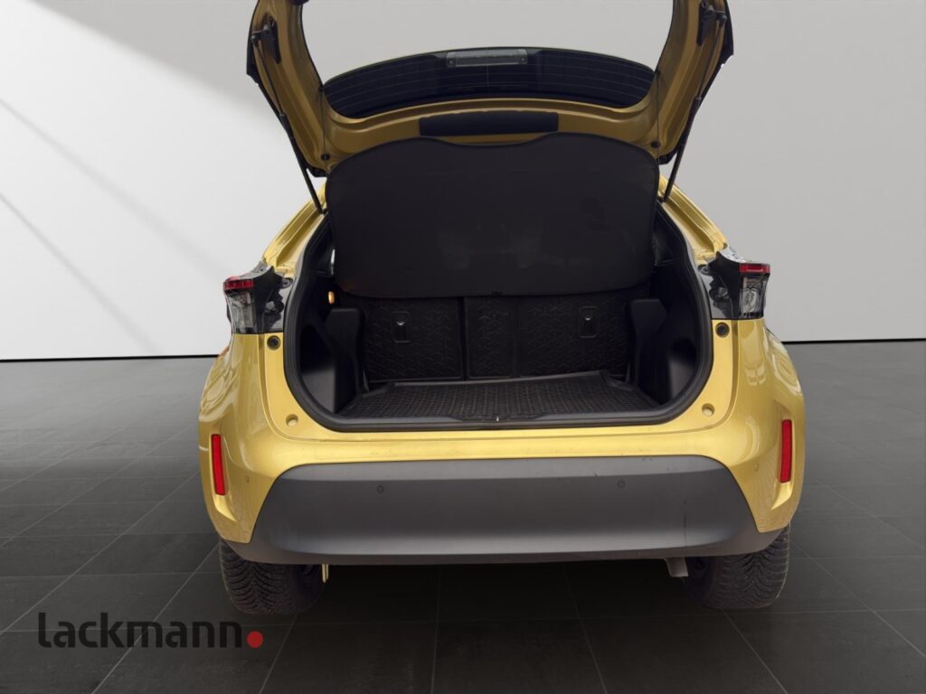 Toyota Yaris Cross Exposé-Bild 7