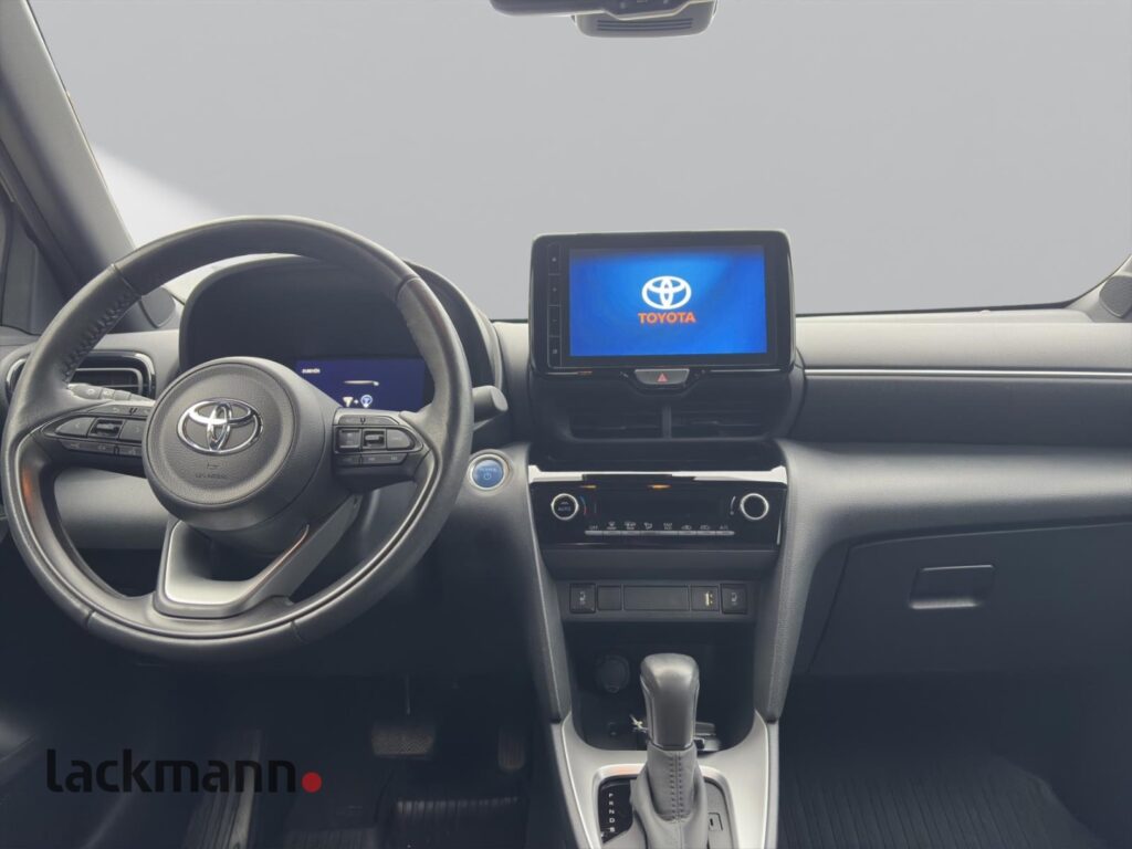 Toyota Yaris Cross Exposé-Bild 10