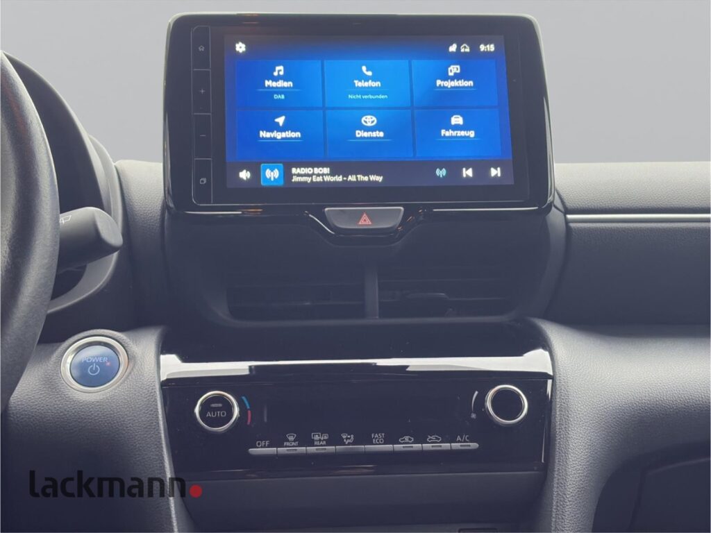 Toyota Yaris Cross Exposé-Bild 13