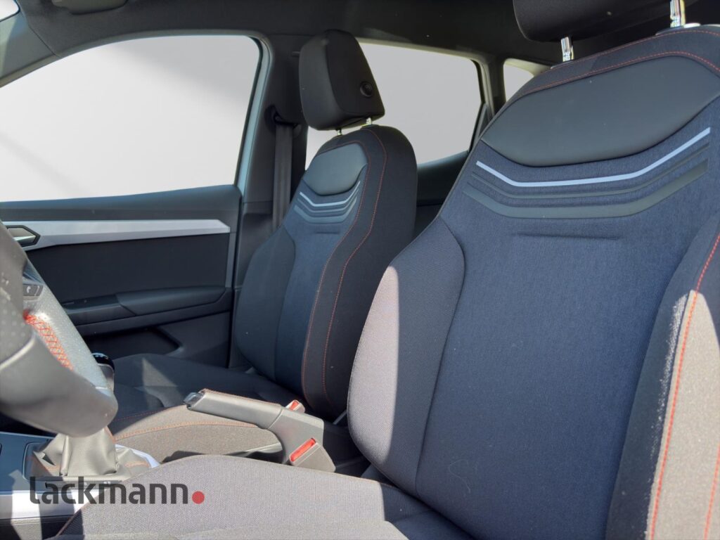 Seat Arona Exposé-Bild 8