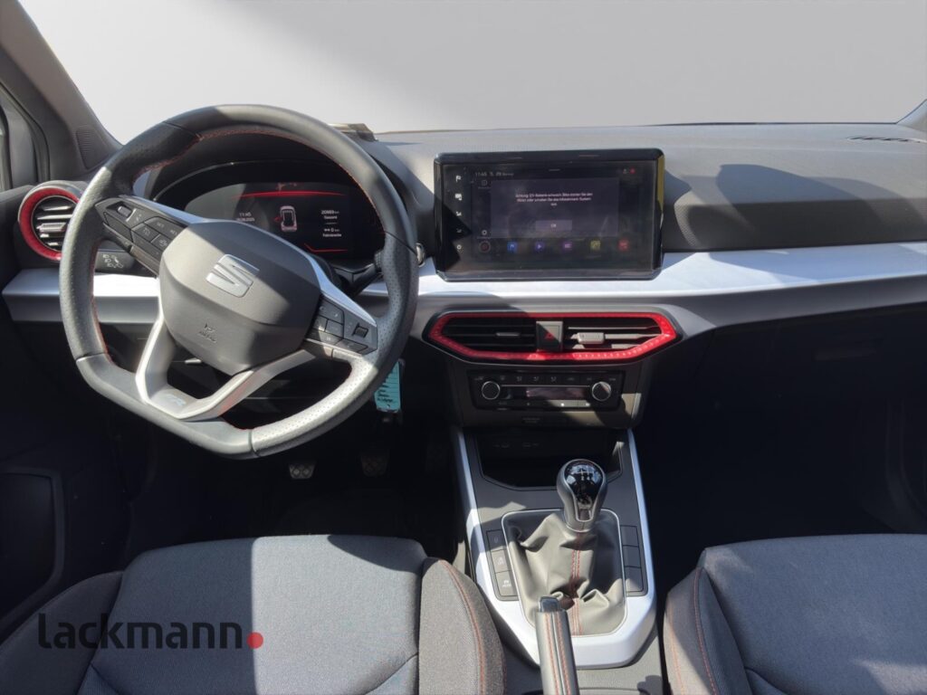 Seat Arona Exposé-Bild 10