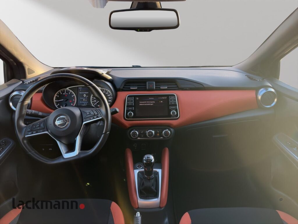 Nissan Micra Exposé-Bild 10