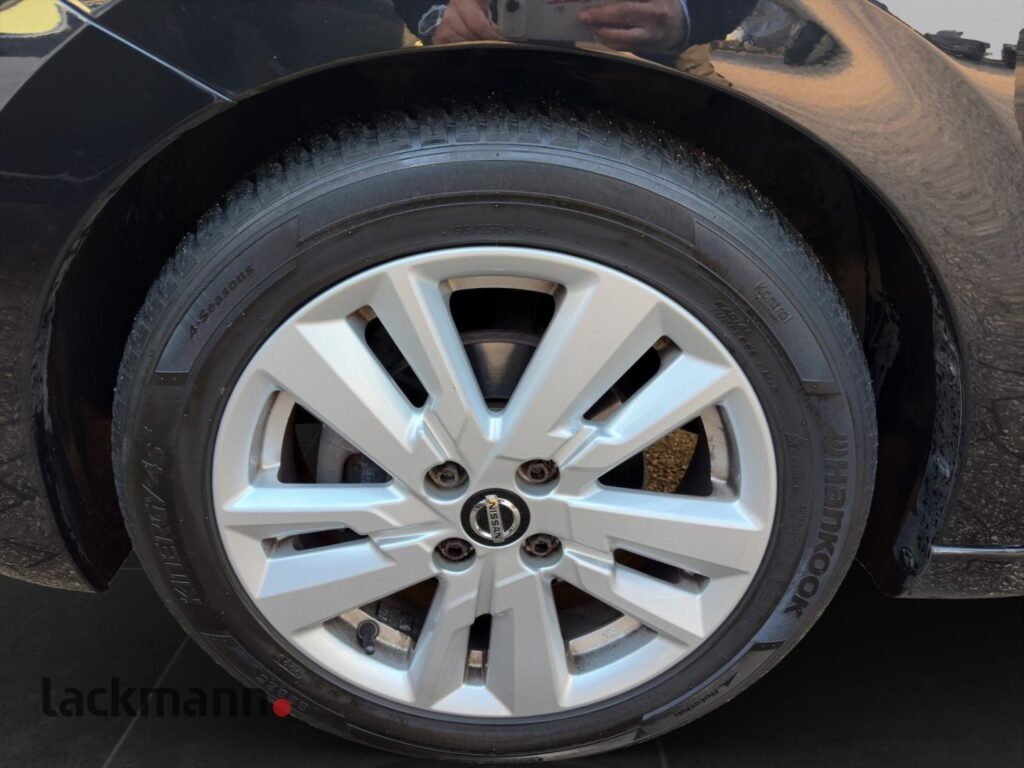 Nissan Micra Exposé-Bild 11