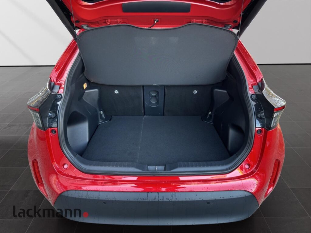 Toyota Yaris Cross Exposé-Bild 7