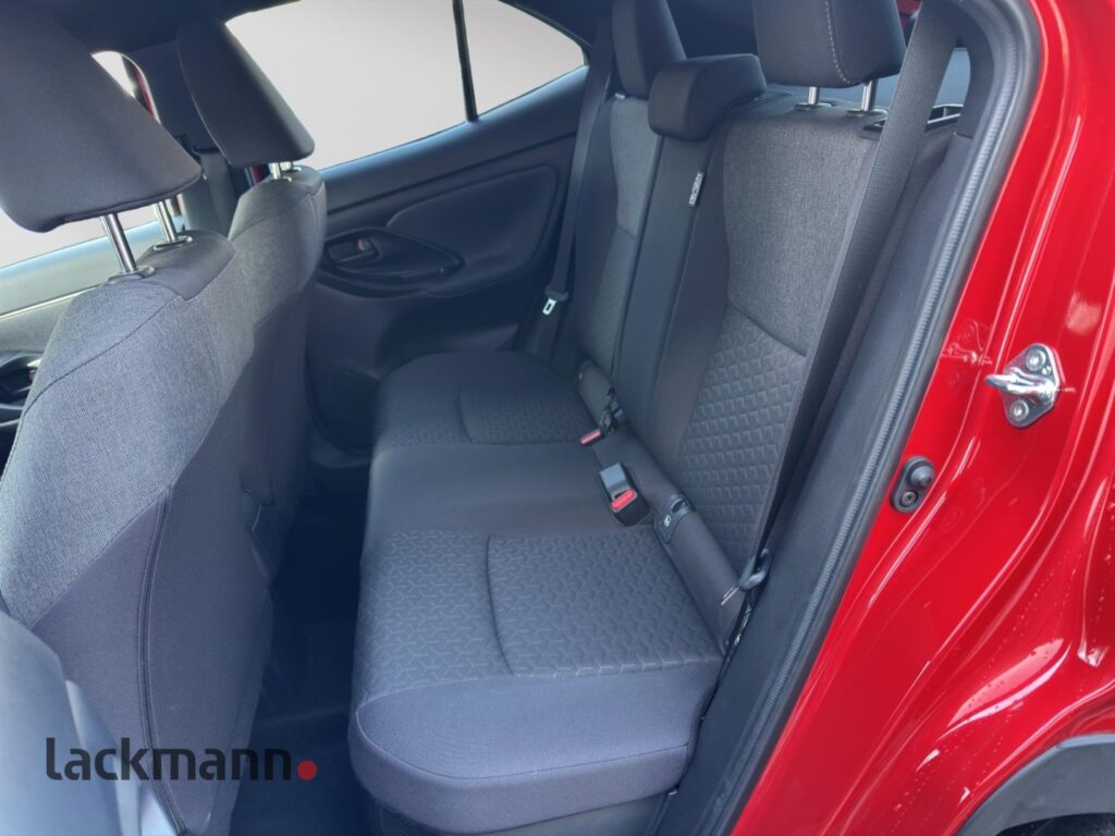 Toyota Yaris Cross Exposé-Bild 9