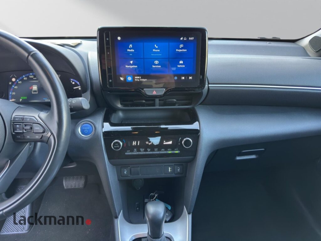 Toyota Yaris Cross Exposé-Bild 12