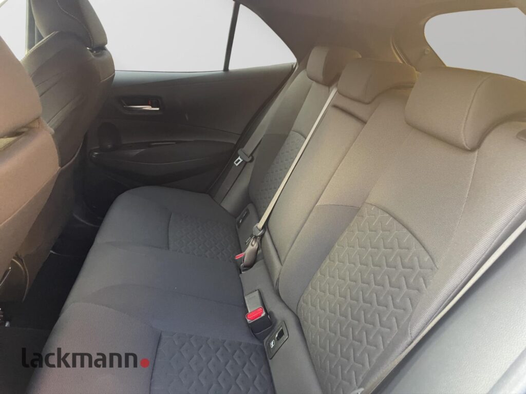 Toyota Corolla Exposé-Bild 8