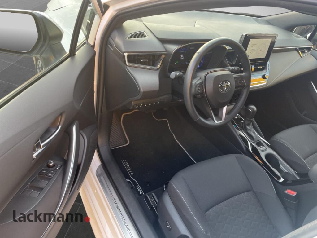 Toyota Corolla Exposé-Bild 12