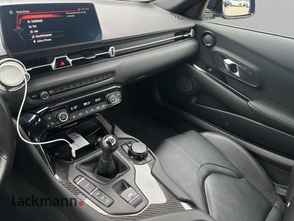 Toyota Supra Exposé-Bild 10