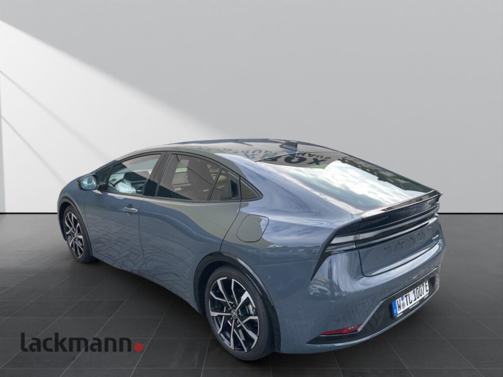 Toyota Prius Exposé-Bild 4