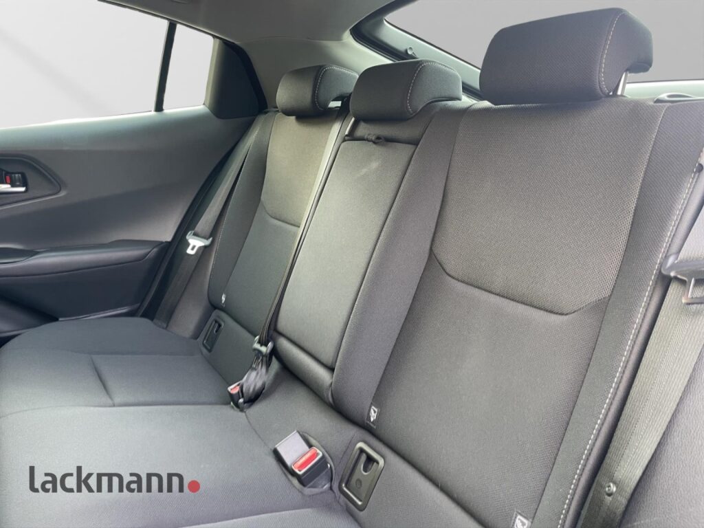 Toyota Prius Exposé-Bild 11