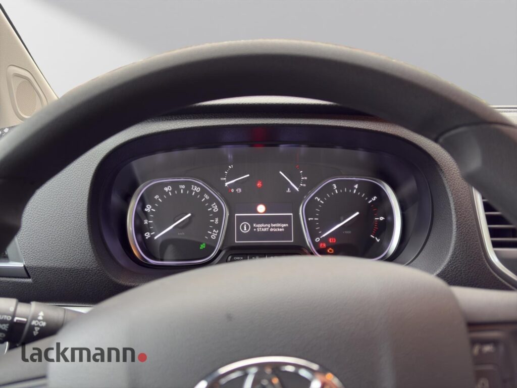 Toyota Proace Exposé-Bild 11