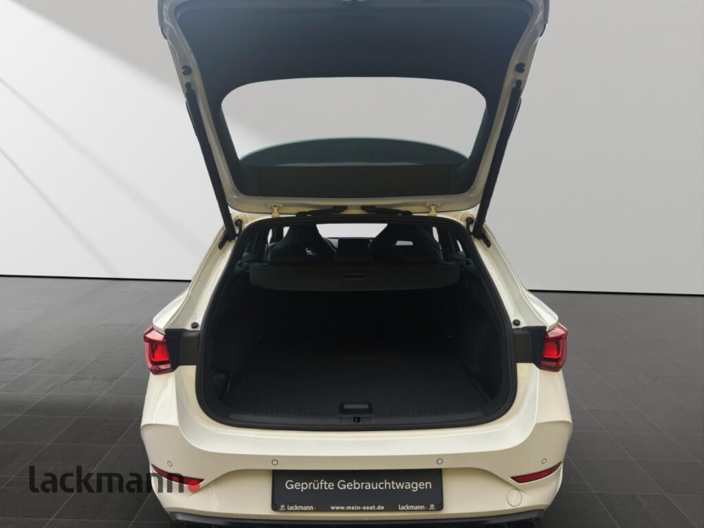 Cupra Leon Exposé-Bild 13