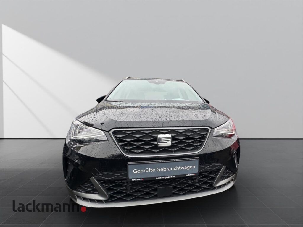 Seat Arona Exposé-Bild 2