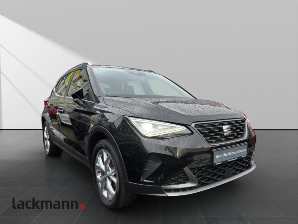 Seat Arona Exposé-Bild 3