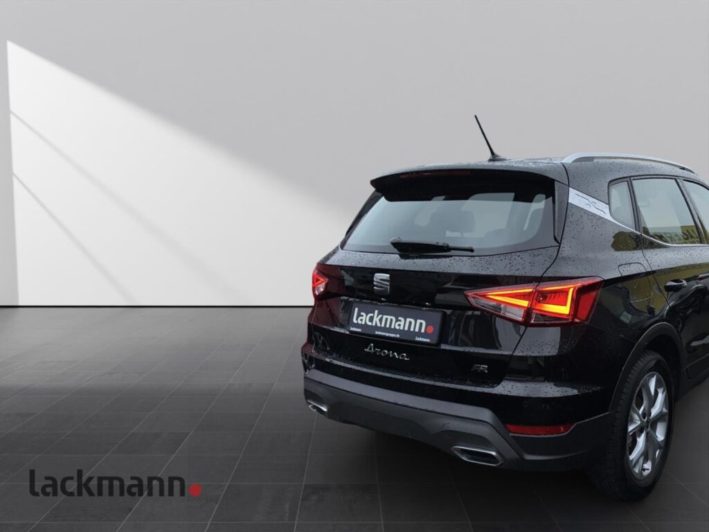 Seat Arona Exposé-Bild 4