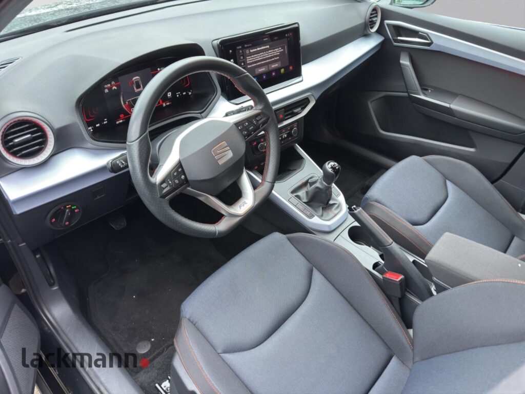 Seat Arona Exposé-Bild 8