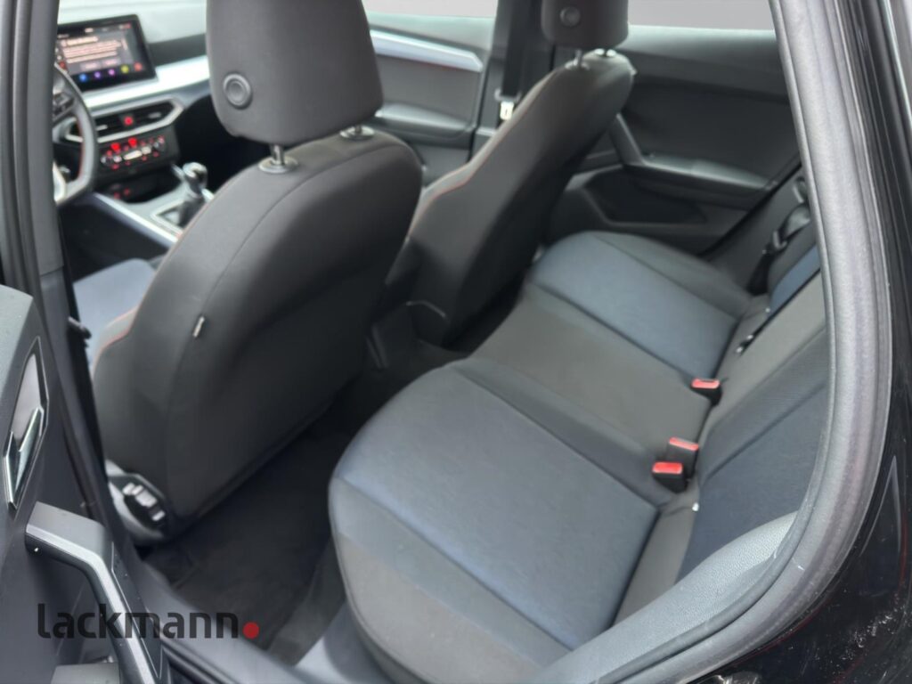 Seat Arona Exposé-Bild 9