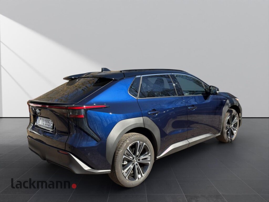 Toyota bz4X Exposé-Bild 5