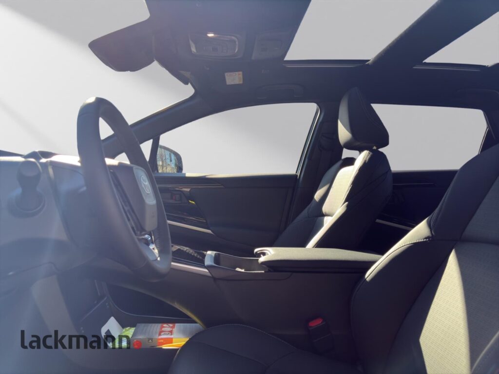 Toyota bz4X Exposé-Bild 9