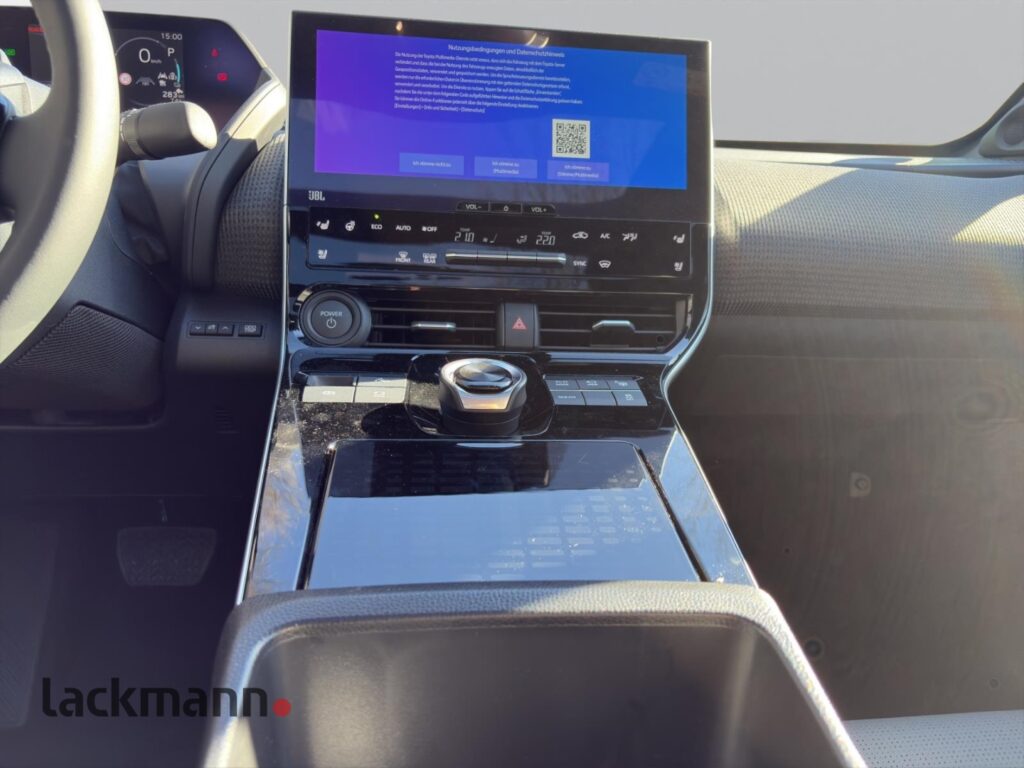 Toyota bz4X Exposé-Bild 14