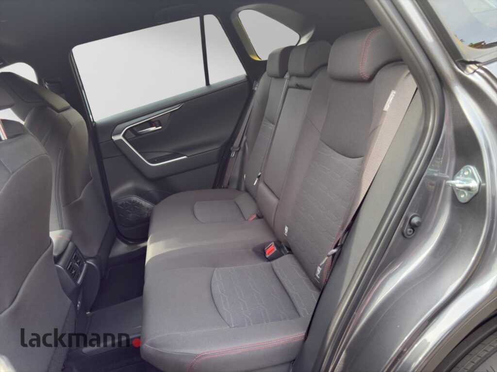 Toyota RAV 4 Exposé-Bild 9