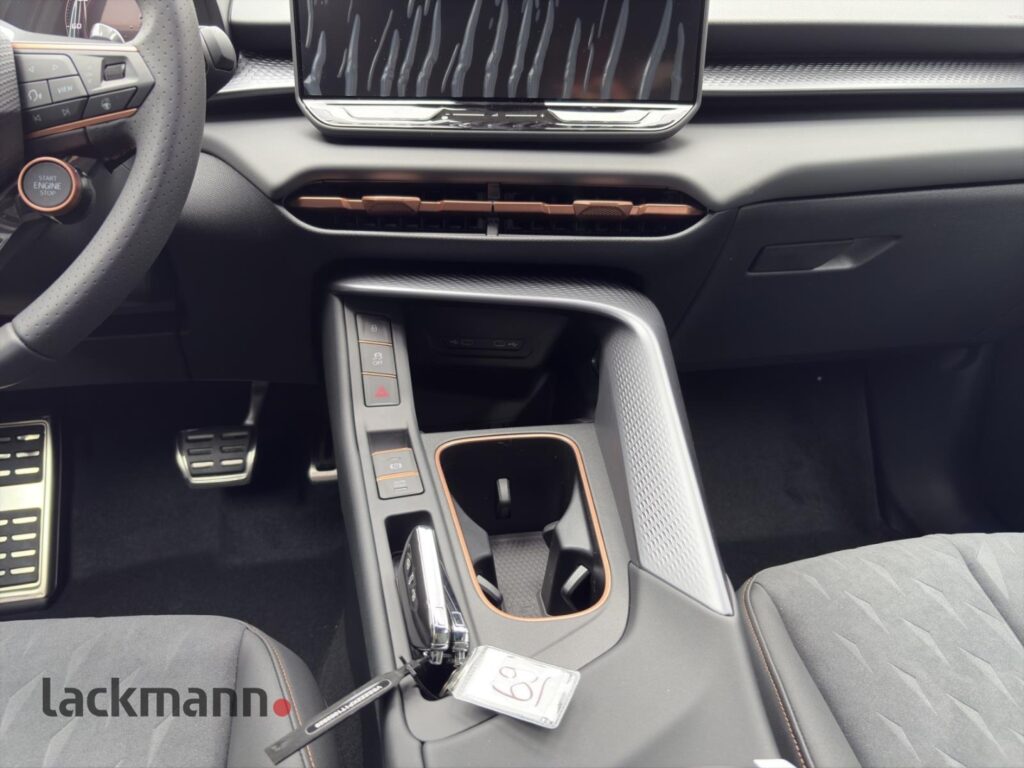 Cupra Terramar Exposé-Bild 12