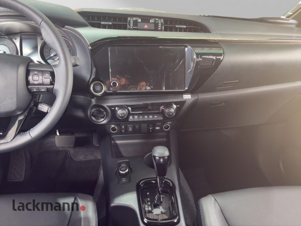 Toyota Hilux Exposé-Bild 12