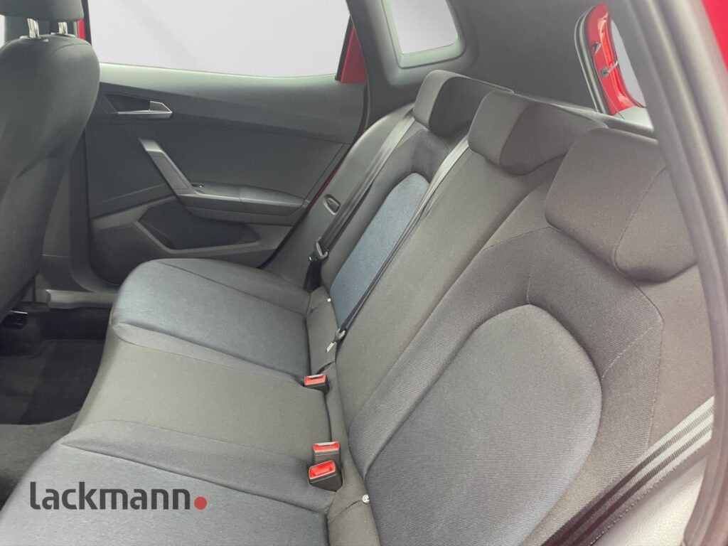 Seat Arona Exposé-Bild 8