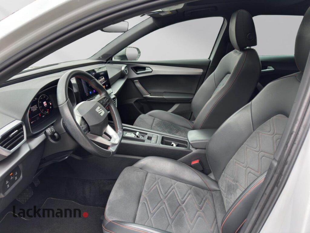 Seat Leon Exposé-Bild 8