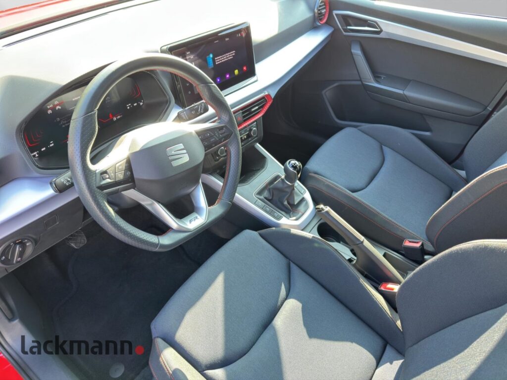 Seat Arona Exposé-Bild 8