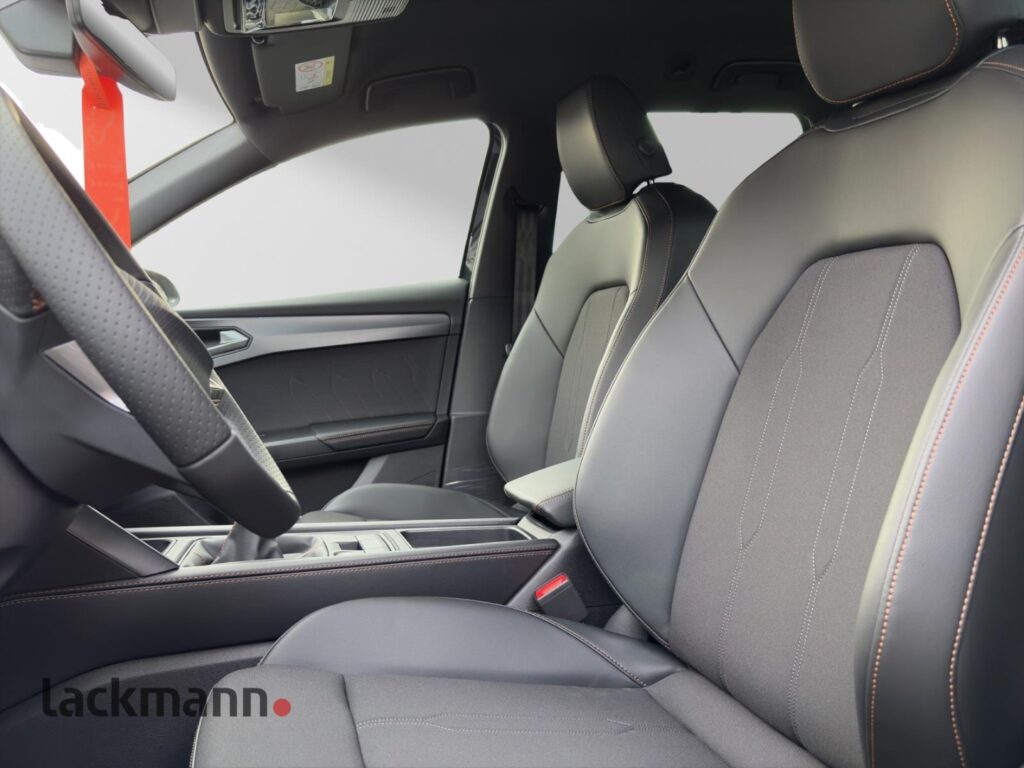 Cupra Leon Exposé-Bild 8