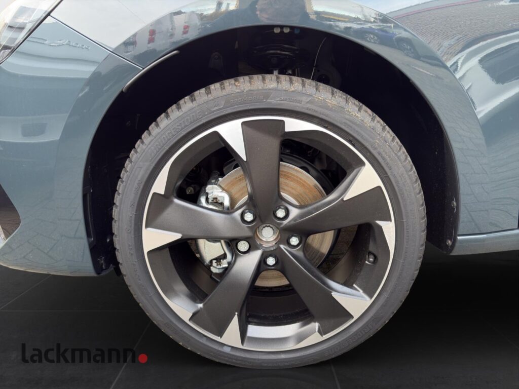 Cupra Leon Exposé-Bild 11