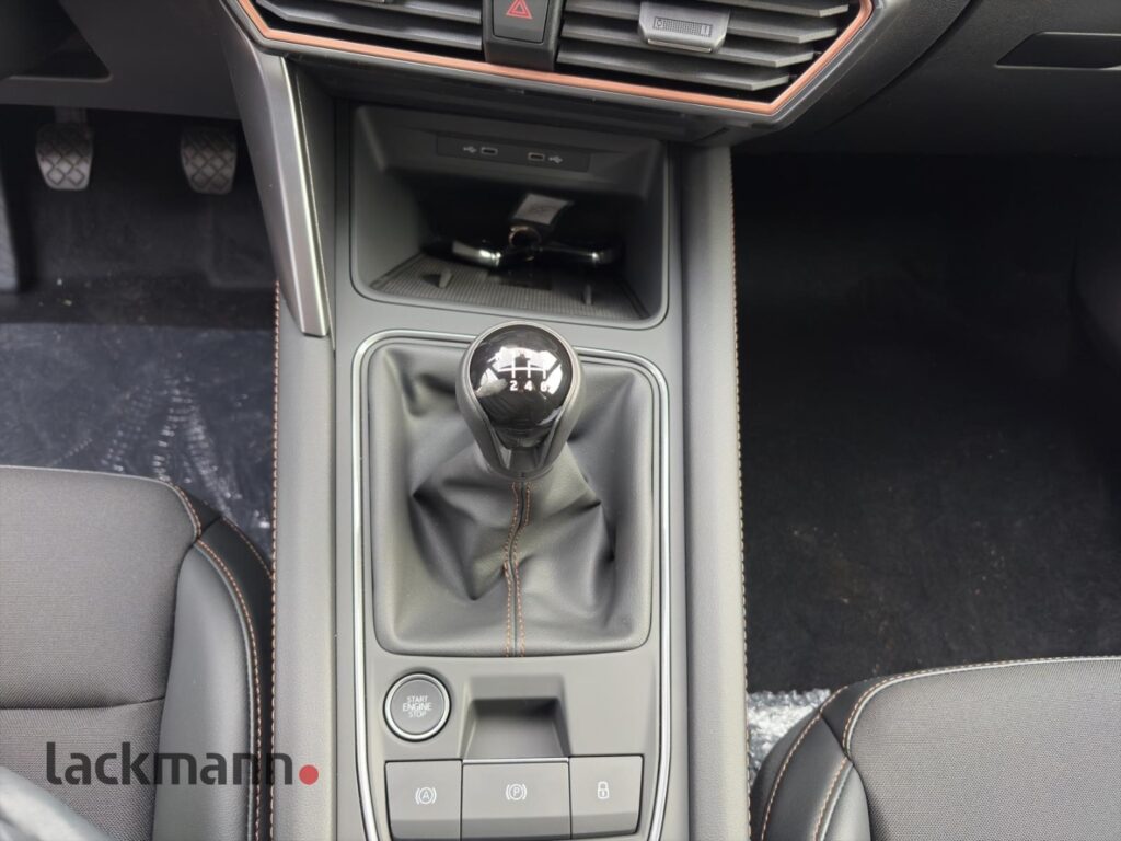 Cupra Leon Exposé-Bild 12