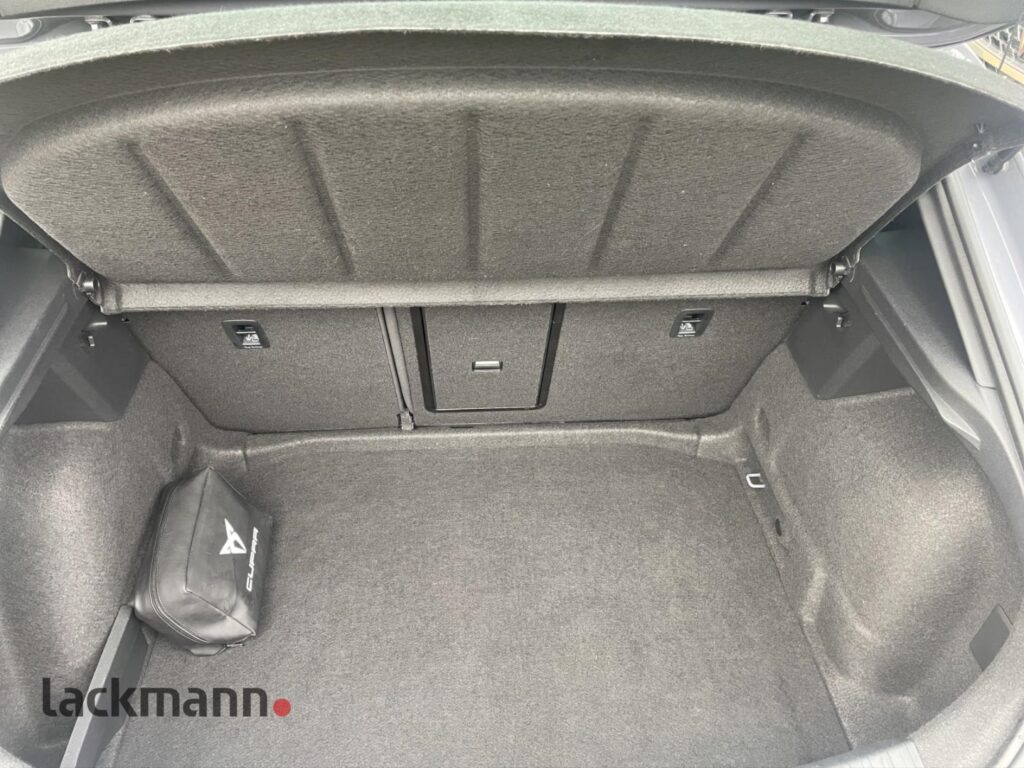 Cupra Leon Exposé-Bild 7