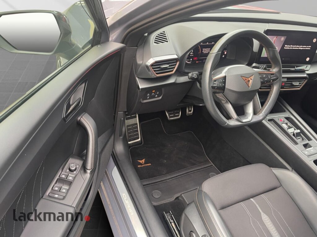 Cupra Leon Exposé-Bild 12
