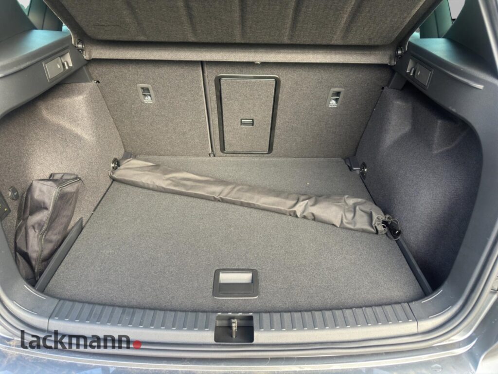 Cupra Ateca Exposé-Bild 7