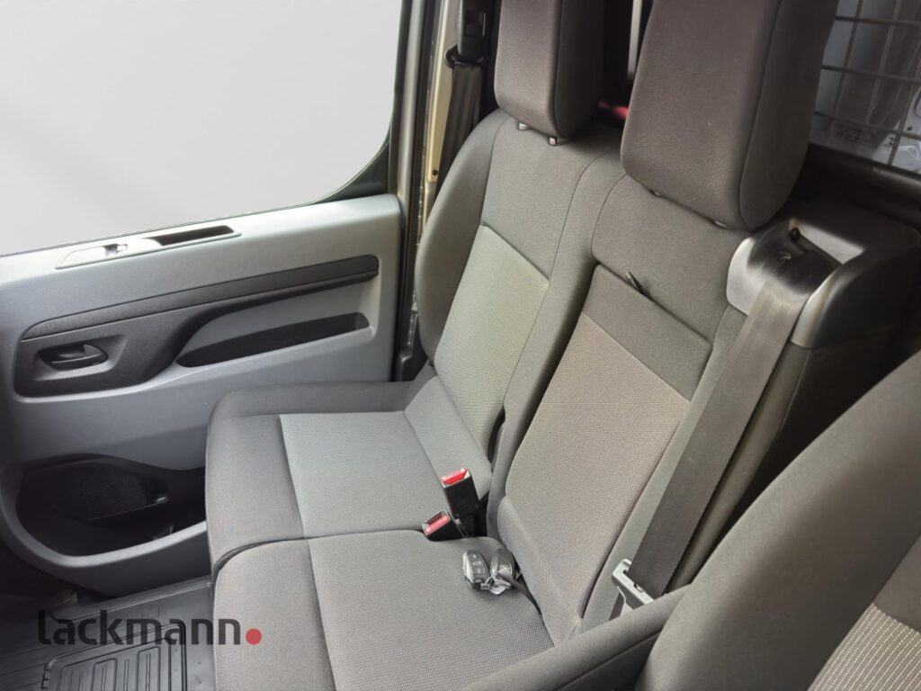 Toyota Proace Exposé-Bild 9