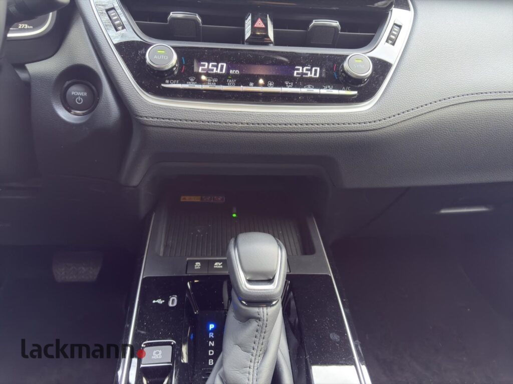 Toyota Corolla Cross Exposé-Bild 12