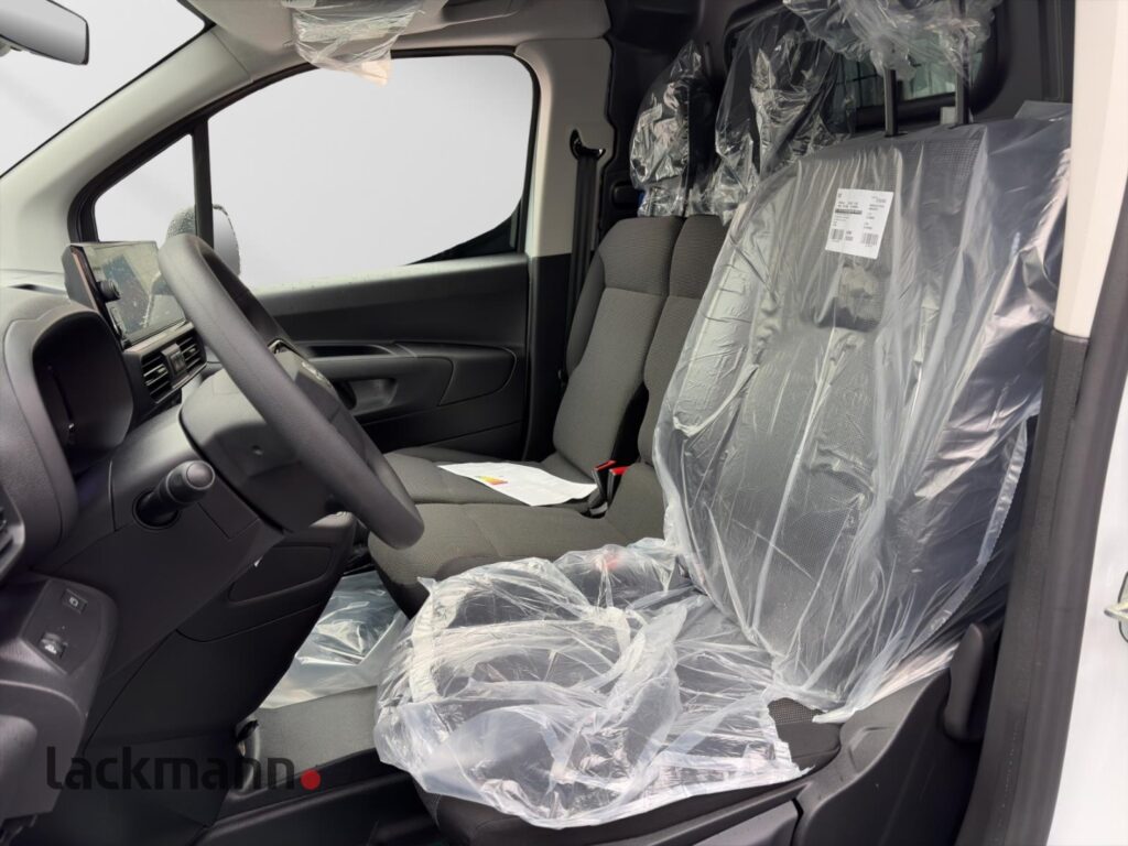 Toyota Proace City Exposé-Bild 8