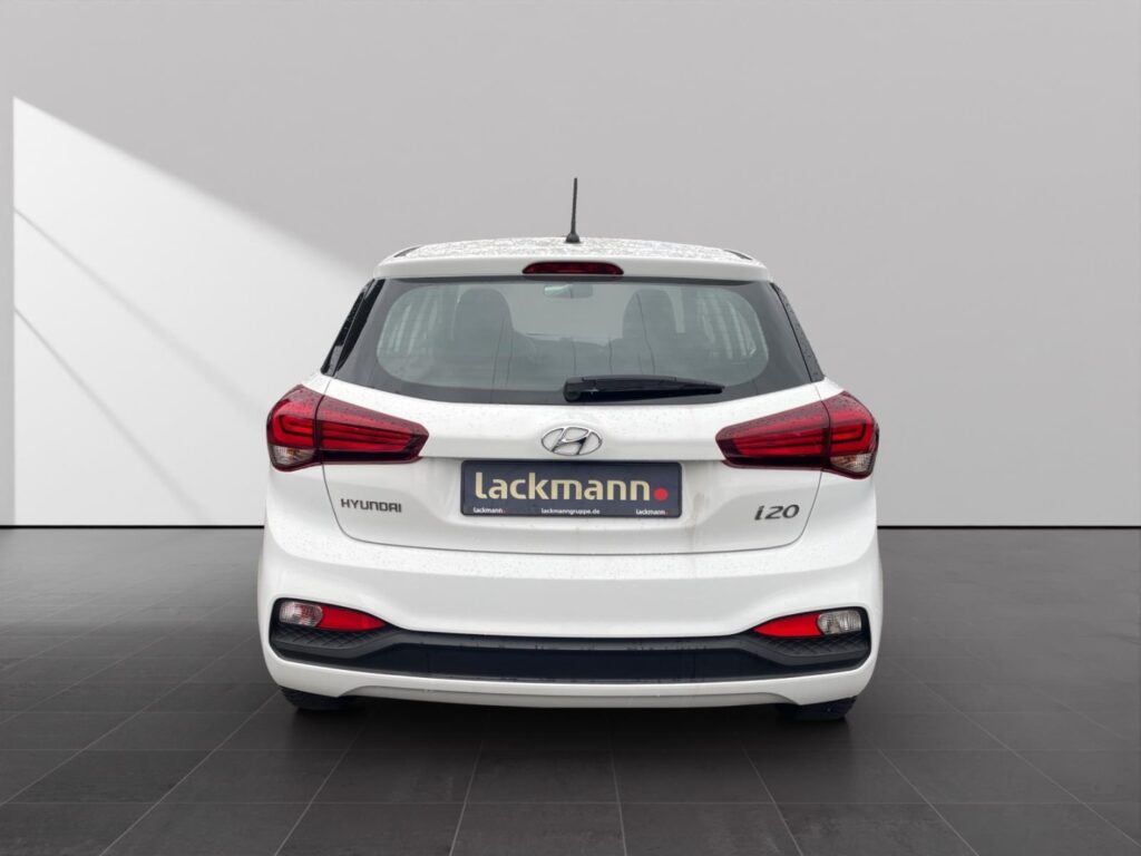 Hyundai i20 Exposé-Bild 6