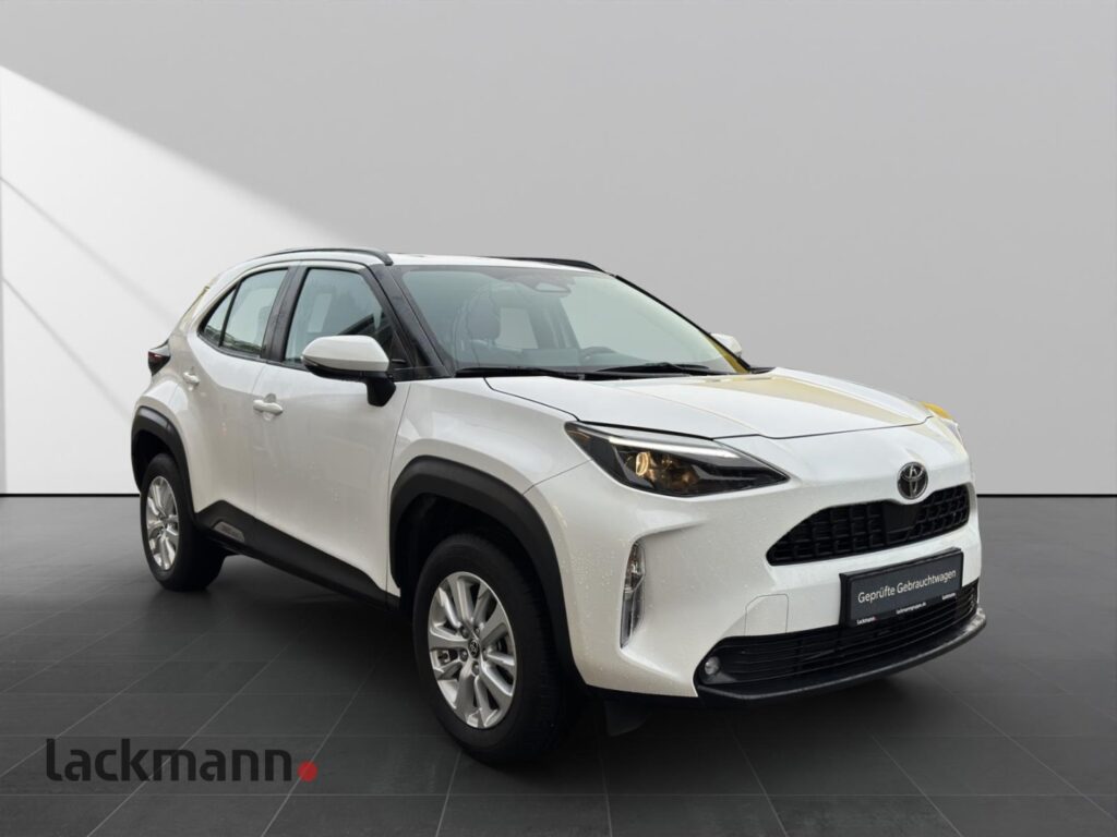 Toyota Yaris Cross Exposé-Bild 3