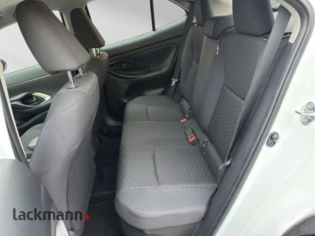 Toyota Yaris Cross Exposé-Bild 9