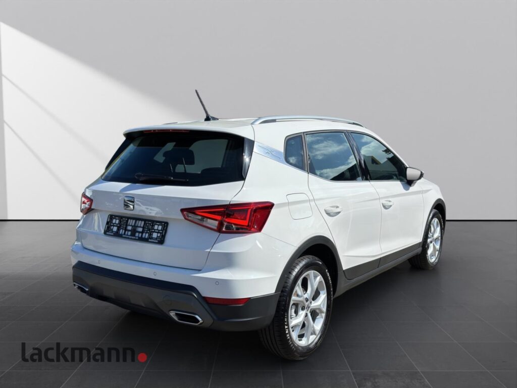 Seat Arona Exposé-Bild 4