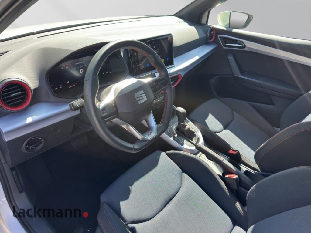 Seat Arona Exposé-Bild 8