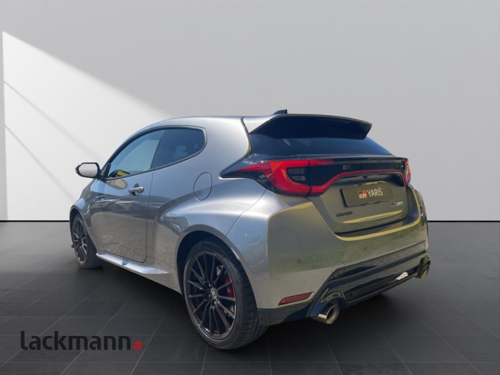 Toyota Yaris Exposé-Bild 5