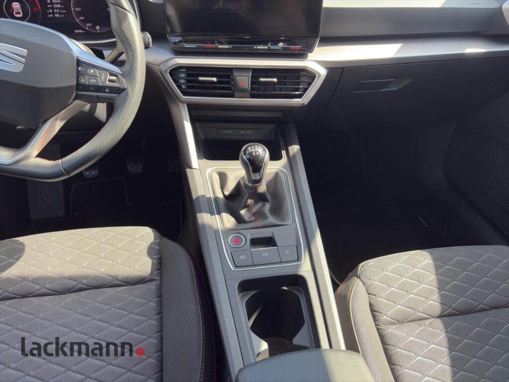 Seat Leon Exposé-Bild 12