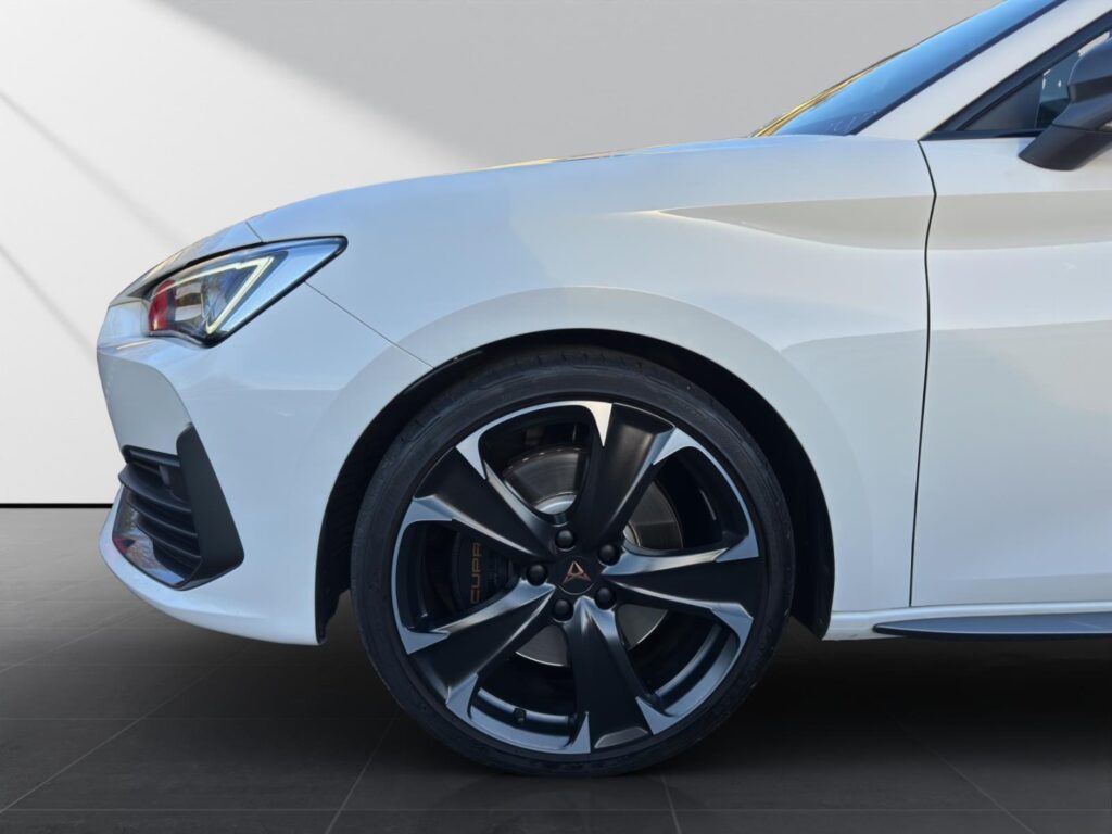 Cupra Leon Exposé-Bild 11