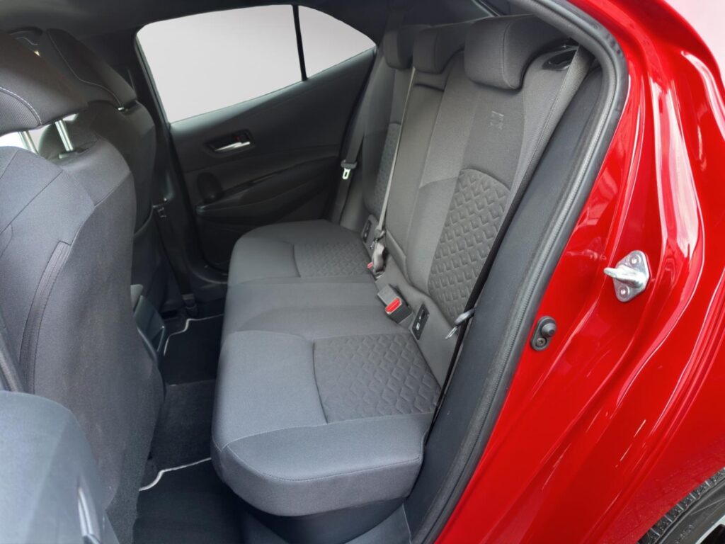 Toyota Corolla Exposé-Bild 9