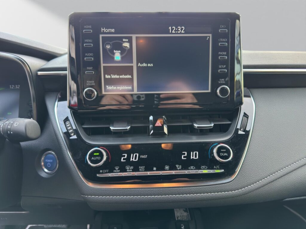 Toyota Corolla Exposé-Bild 13